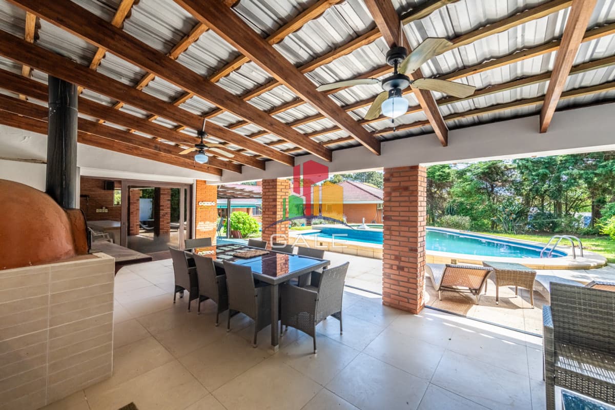 Gale Propiedades & Escribanía Casa ID.4729 - Vendemos espectacular casa de 4 dormitorios en Playa Mansa, Punta del este
