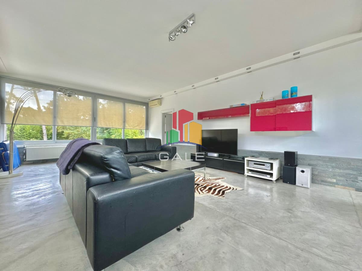 Gale Propiedades & Escribanía Casa ID.4730 - En venta casa de 5 dormitorios en San Rafael, con piscina