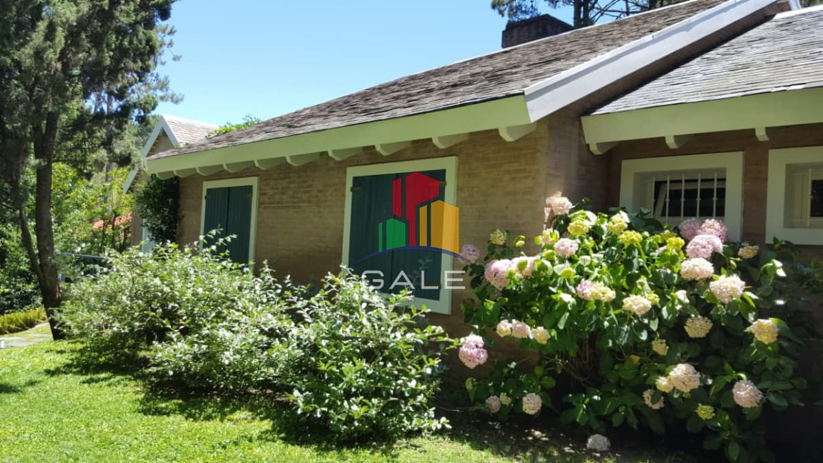 Excelente casa en alquiler en zona residencial!!! Consulte!!  -