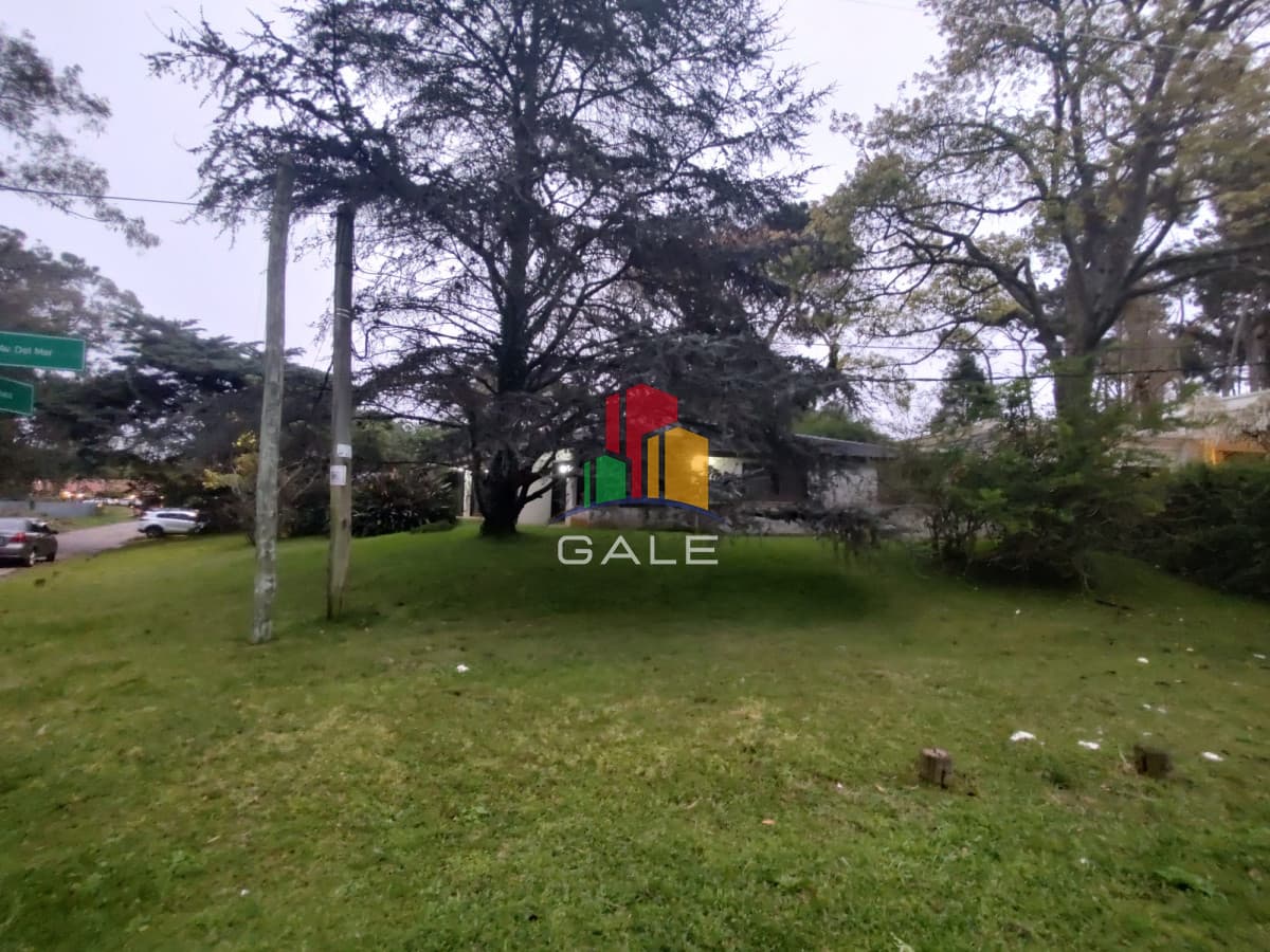 Gale Propiedades & Escribanía Casa ID.3962 - En venta Casa en Lugano - Punta del Este de 3 dormitorios.