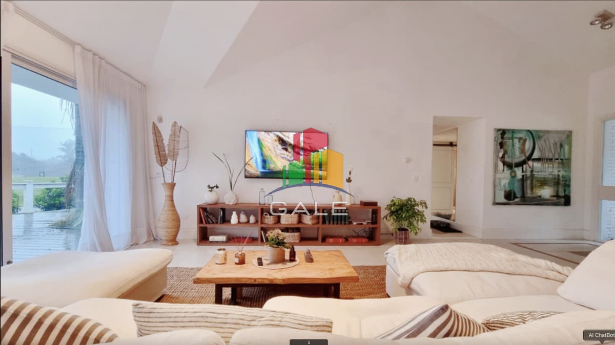 Gale Propiedades & Escribanía Casa ID.4728 - En venta espectacular casa de 5 dormitorios en Golf, Punta del Este