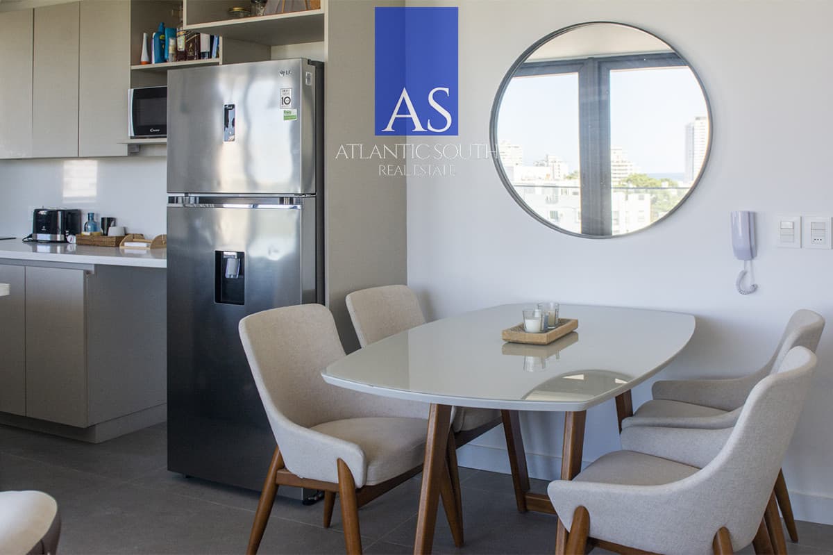 Vende apartamento de 1 dormitorio, en Aidy Grill, Punta del Este.