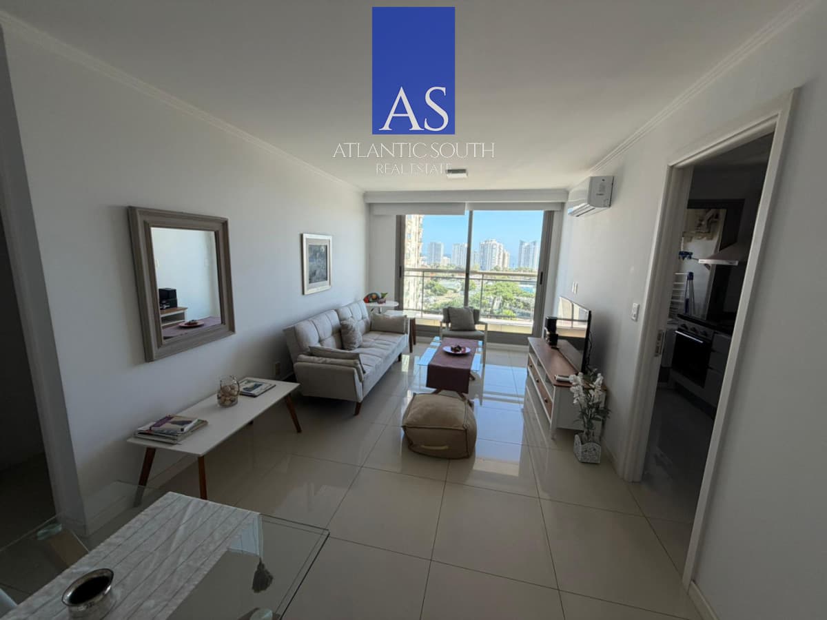 Apartamento de 1 dormitorio moderno con servicios en zona privilegiada Punta del Este