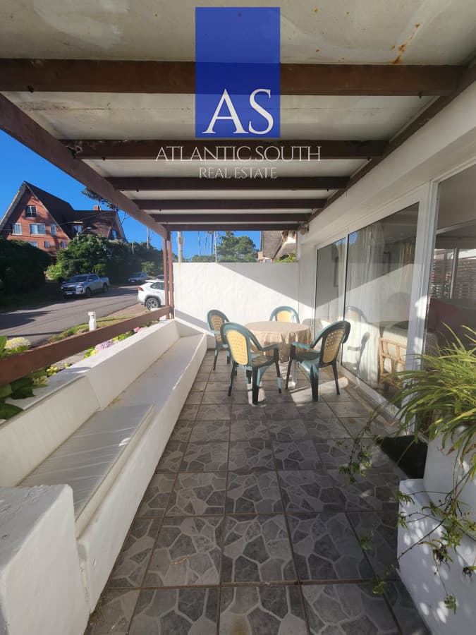 Espectacular apartamento en primera linea, parada 33 de Playa Mansa Punta del este