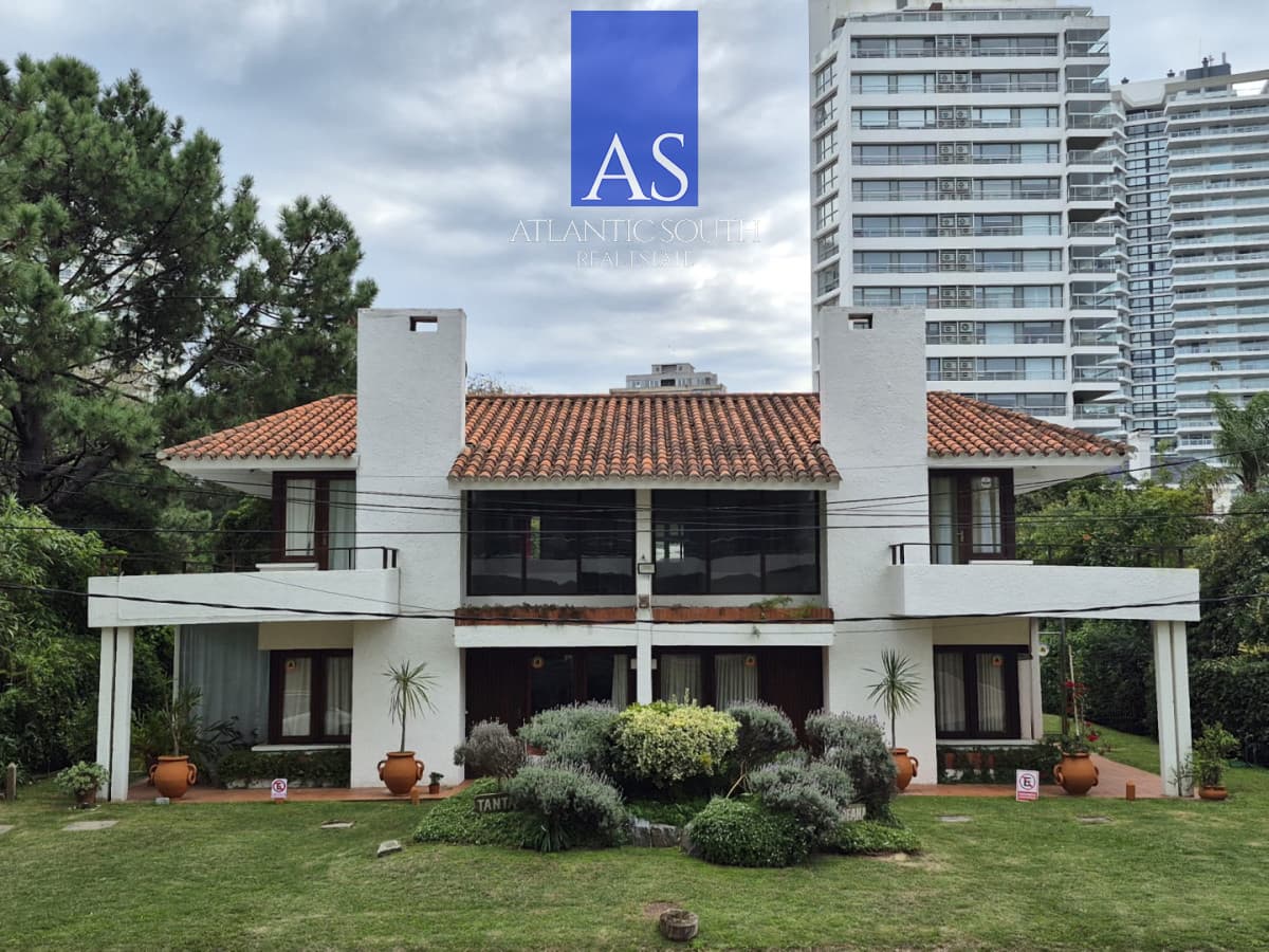 Venta 2 casas cerca del mar ideal inversión Punta del Este Playa bRava