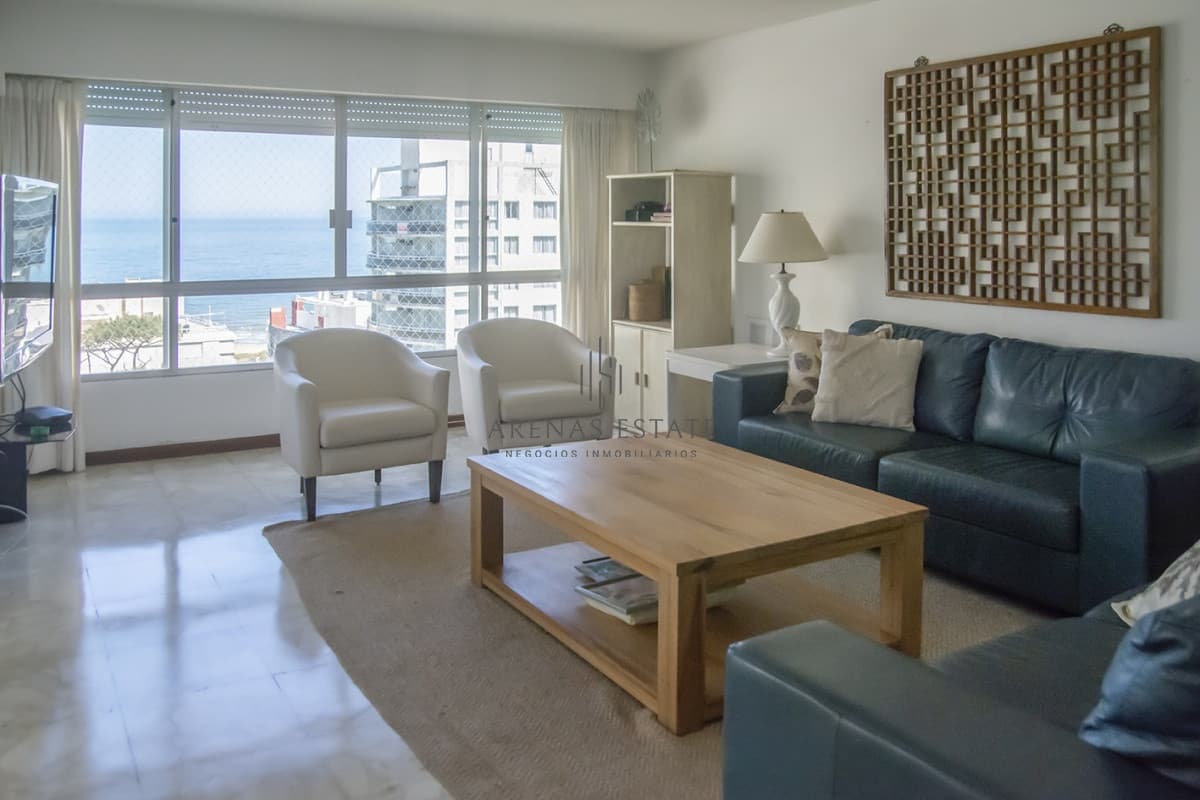 Apartamento ID.2541 - Apartamento en venta, Torre Fragata con hermosa vista al mar.