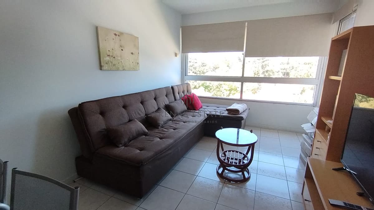 En venta gran departamento de 1 dormitorio en Roosevelt Punta del Este.