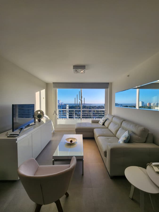 Apartamento ID.3160 - Departamento de 2 dormitorios en venta en Torre con amenities , Av Roosevelt