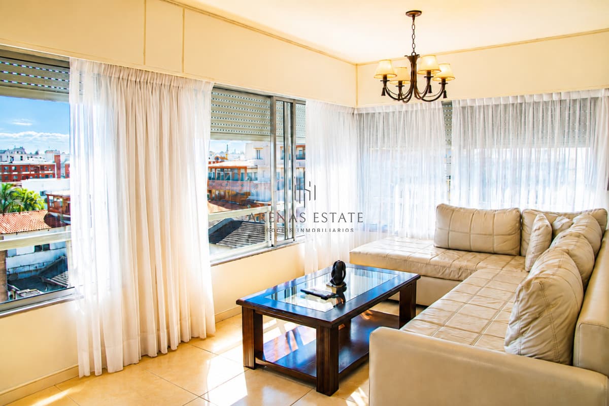Apartamento ID.1032 - Vende y alquila apartamento de 2 dormitorios en Peninsula, Punta del Este