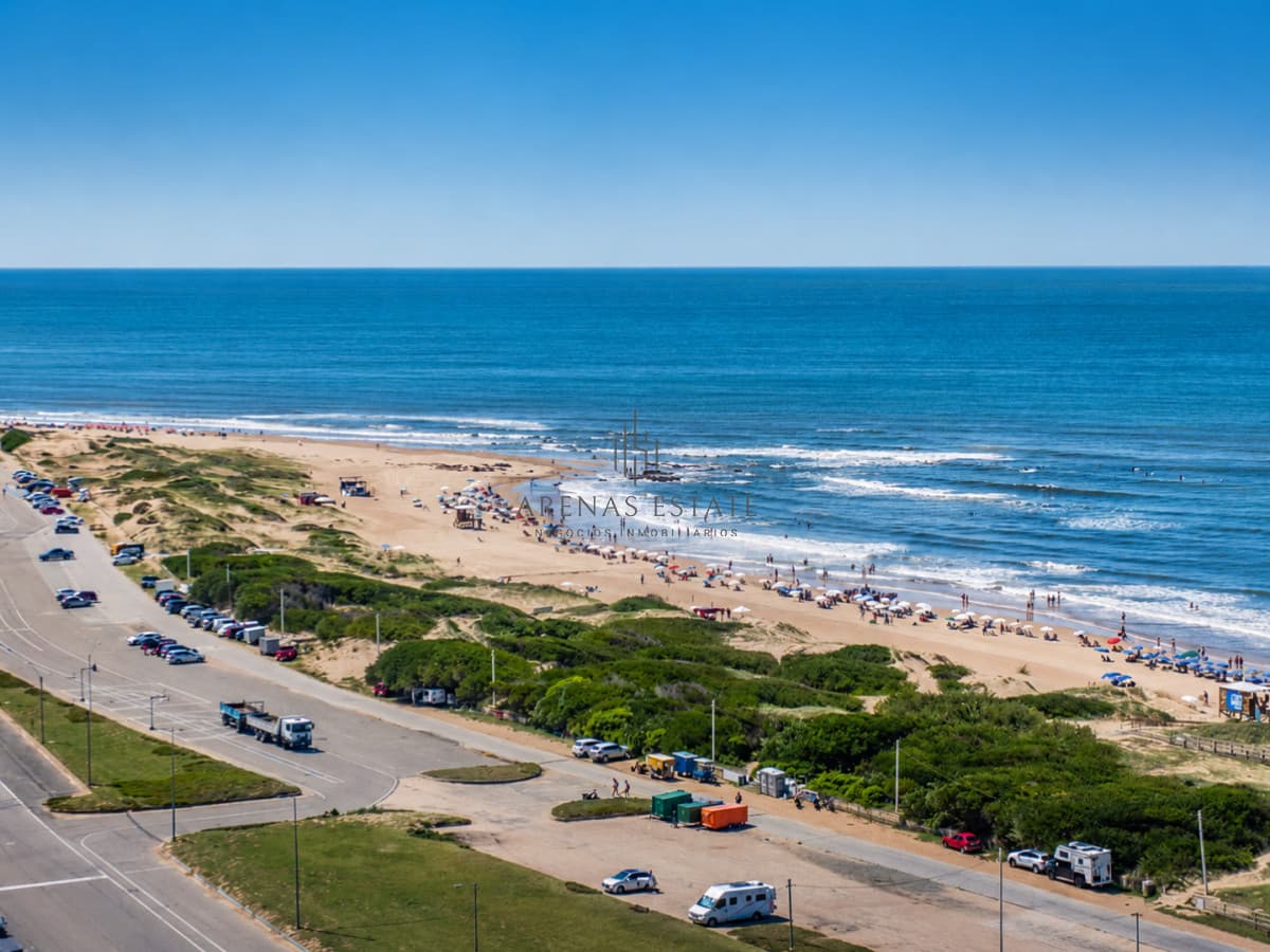 Apartamento ID.3684 - Hermoso Pent-house en torre Imperiale ,venta en zona de la Brava.