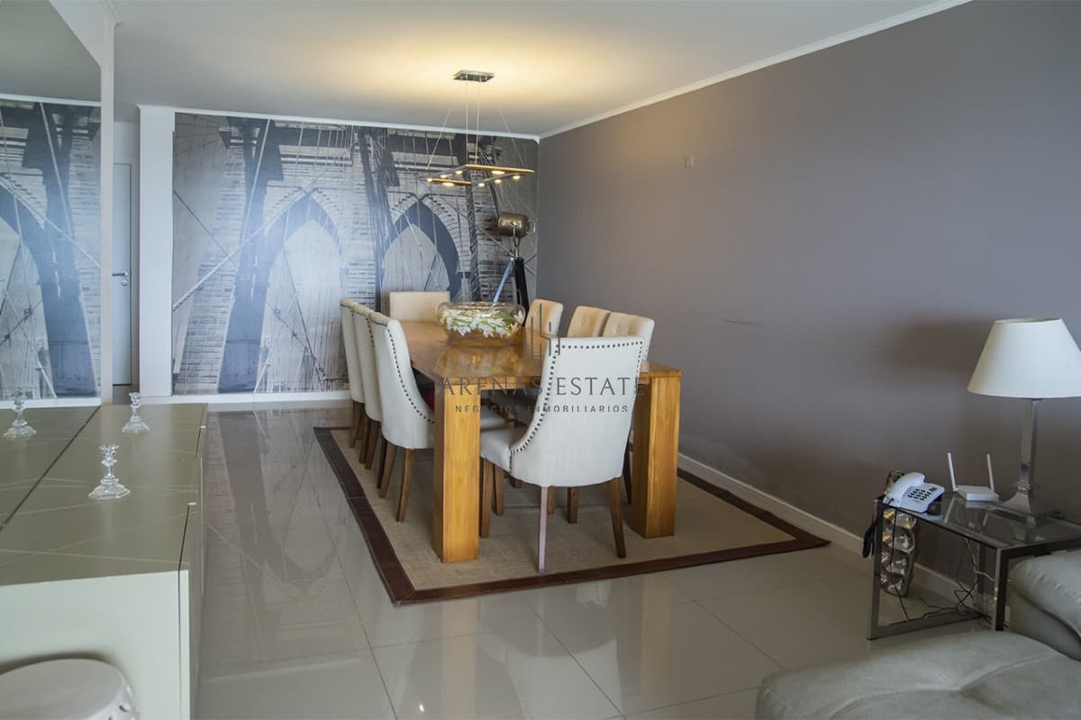Apartamento ID.2612 - Vende apartamento de 3 dormitorios en Wind Tower, piso alto con vista al mar , Punta del Este