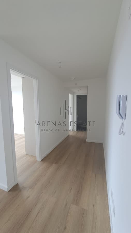 Apartamento ID.4160 - Vende apartamento de 2 dormitorios en punta del este