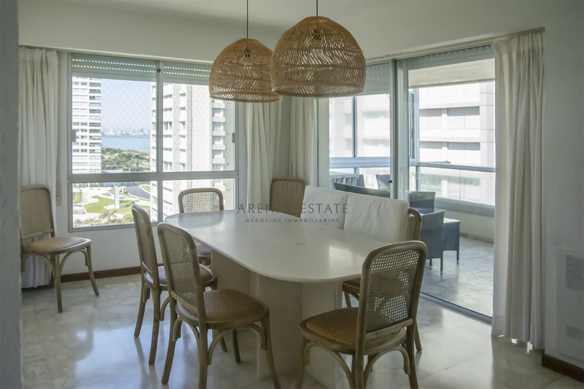 Apartamento ID.2541 - Apartamento en venta, Torre Fragata con hermosa vista al mar.