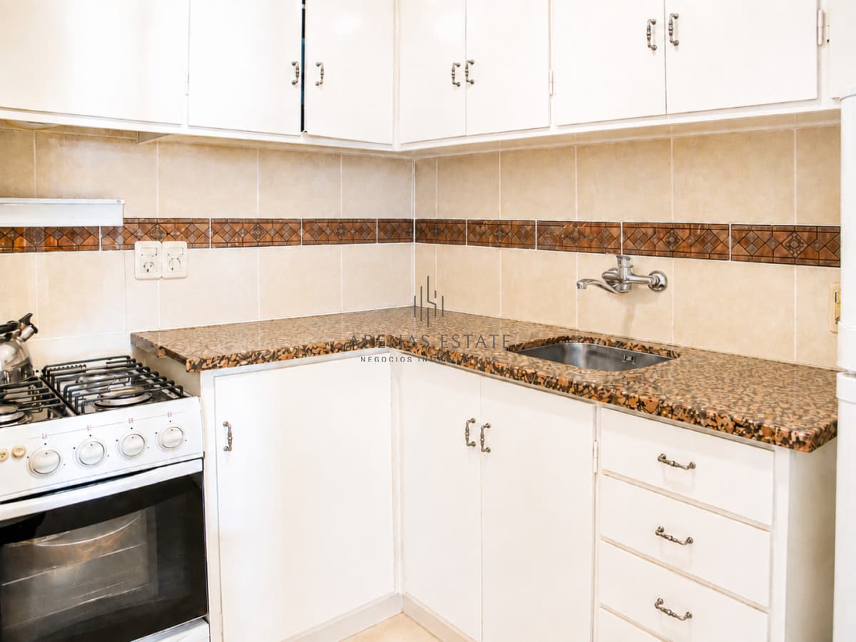 Apartamento ID.1032 - Vende y alquila apartamento de 2 dormitorios en Peninsula, Punta del Este