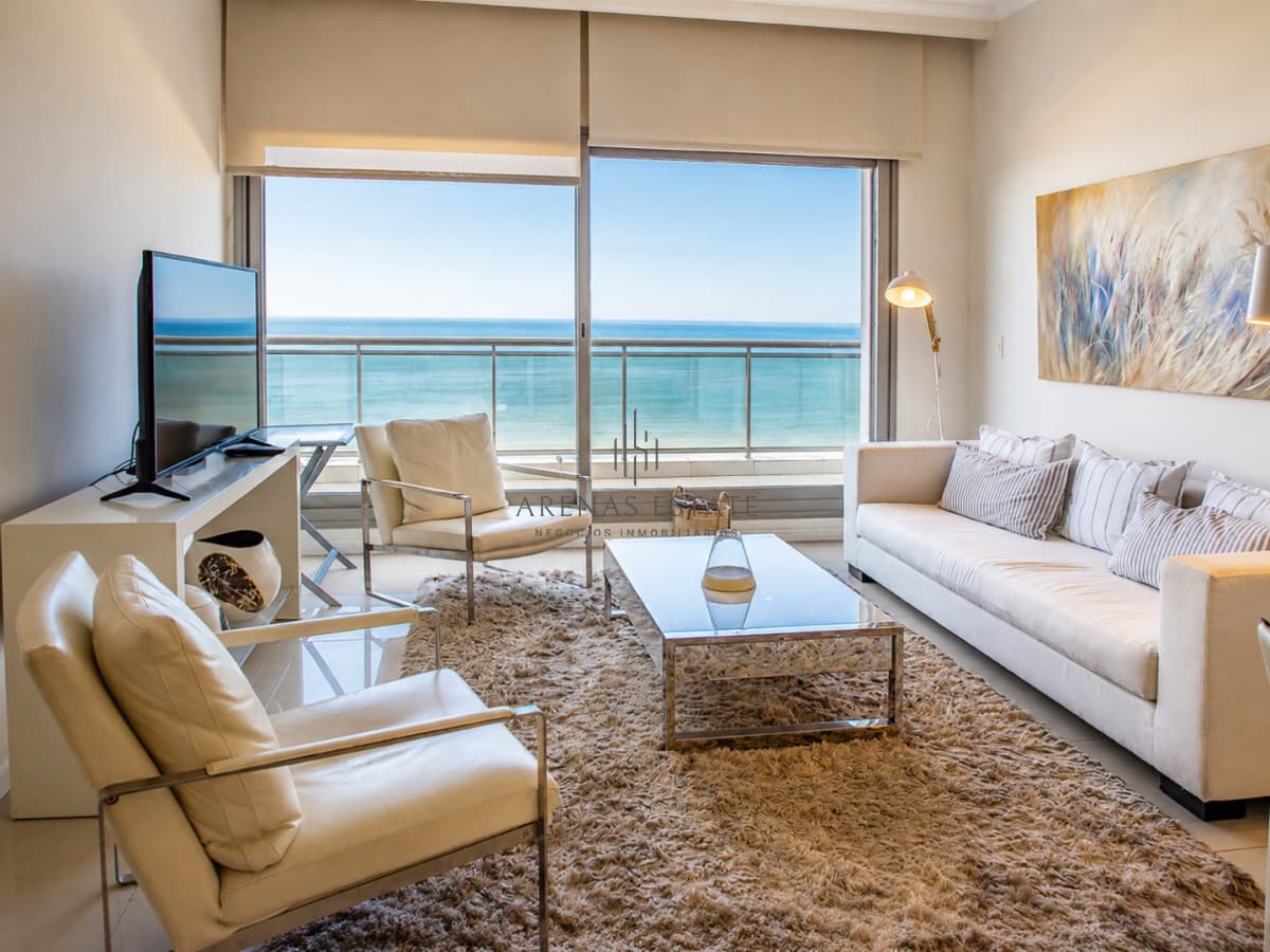 Apartamento ID.3684 - Hermoso Pent-house en torre Imperiale ,venta en zona de la Brava.