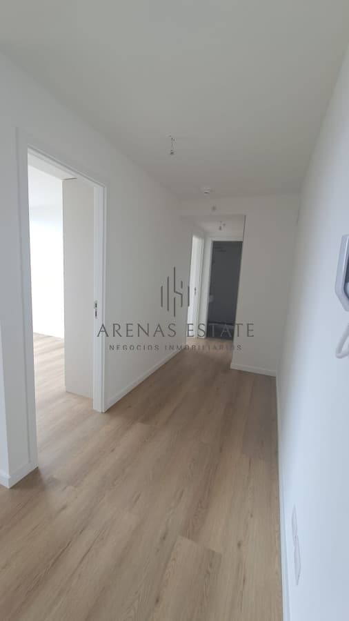 Apartamento ID.4160 - Vende apartamento de 2 dormitorios en punta del este