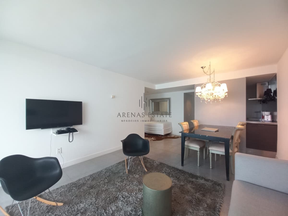 Apartamento ID.1386 - En torre con estilo unico, a pasos de Punta Shoping 1 dormitorio y medio en venta. Torre Yoo