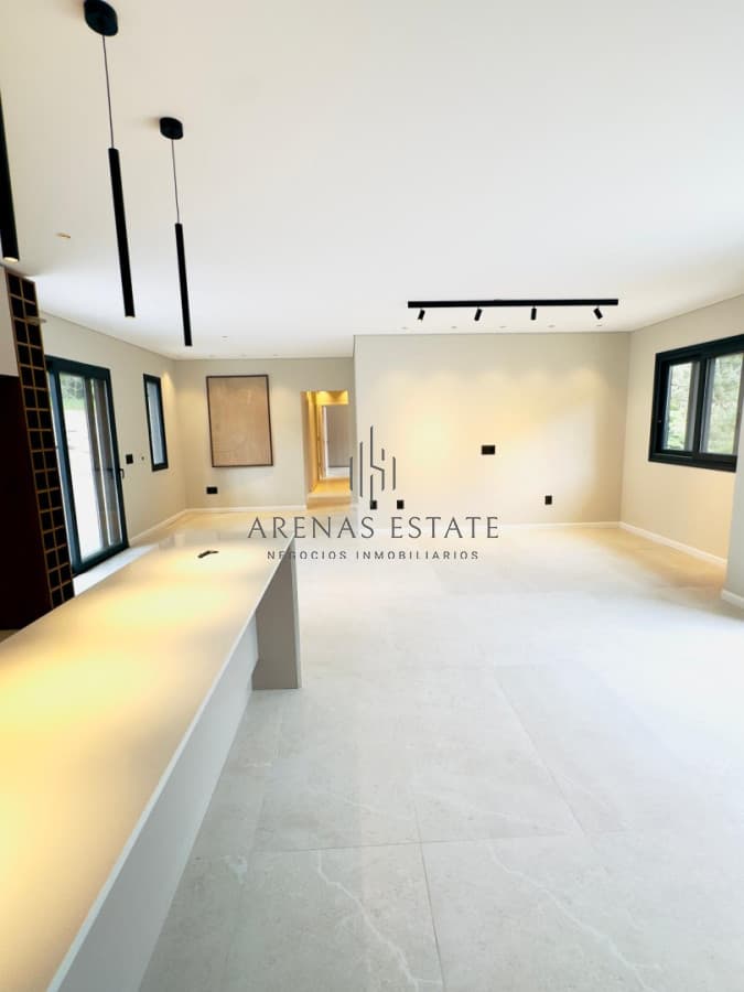 Casa ID.4082 - Vende casa a estrenar en Club del lago, Punta Ballena