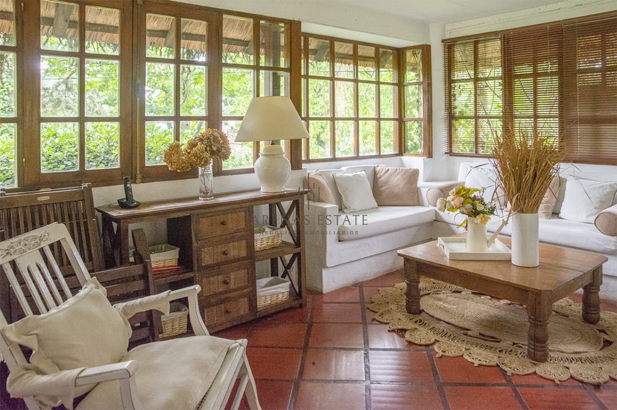 Casa ID.4320 - En venta casa de 1 dormitorio con dependencia en Cantegril