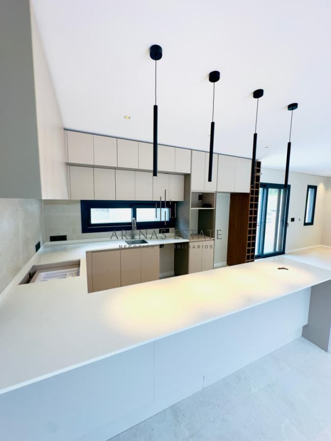 Casa ID.4082 - Vende casa a estrenar en Club del lago, Punta Ballena