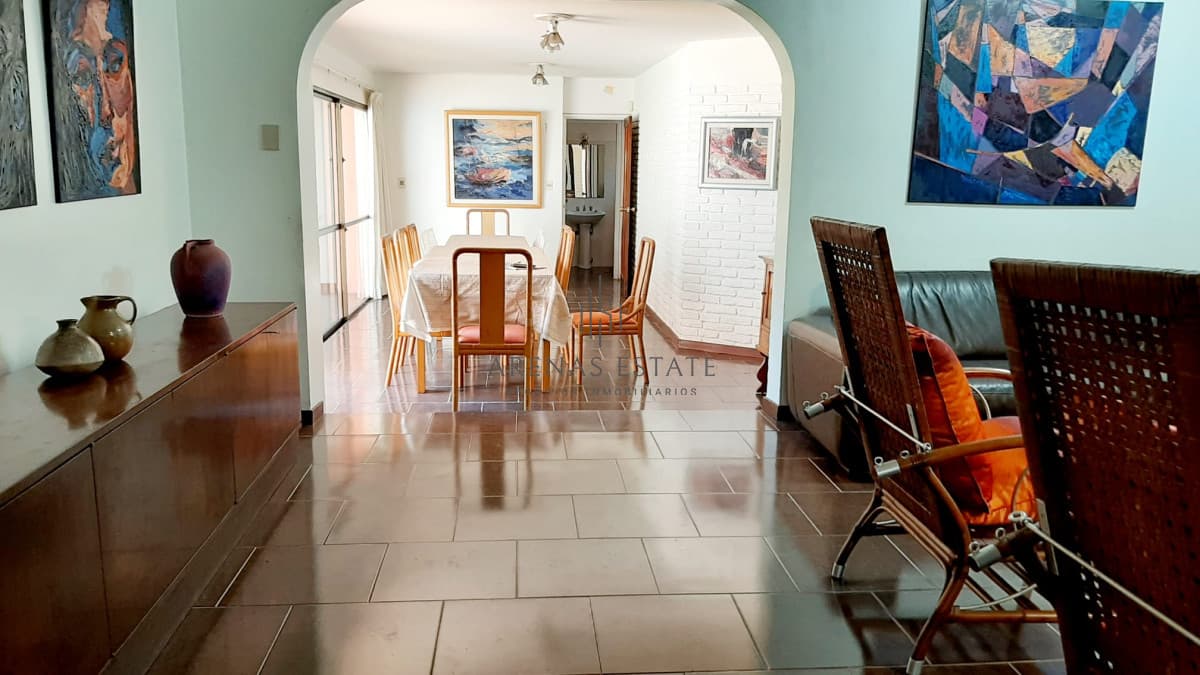 Casa ID.2834 - Departamento de 4 dormitorios en venta en Playa Brava