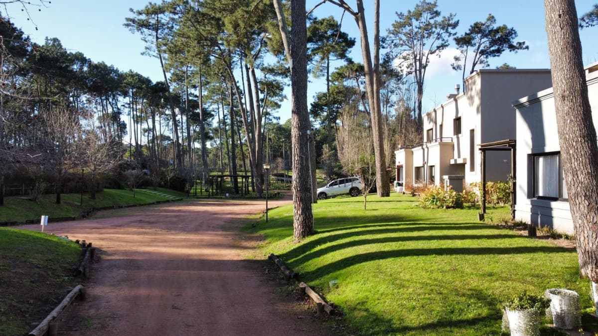 Terreno ID.4357 - Oportunidad de inversión, en Pinares Punta del Este