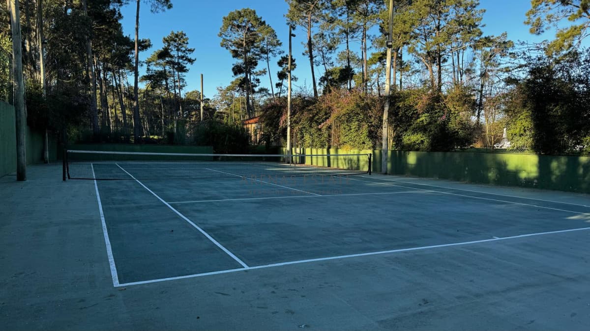 Terreno ID.4359 - En venta derechos a sobre elevar, terreno en Pinares, Punta del Este