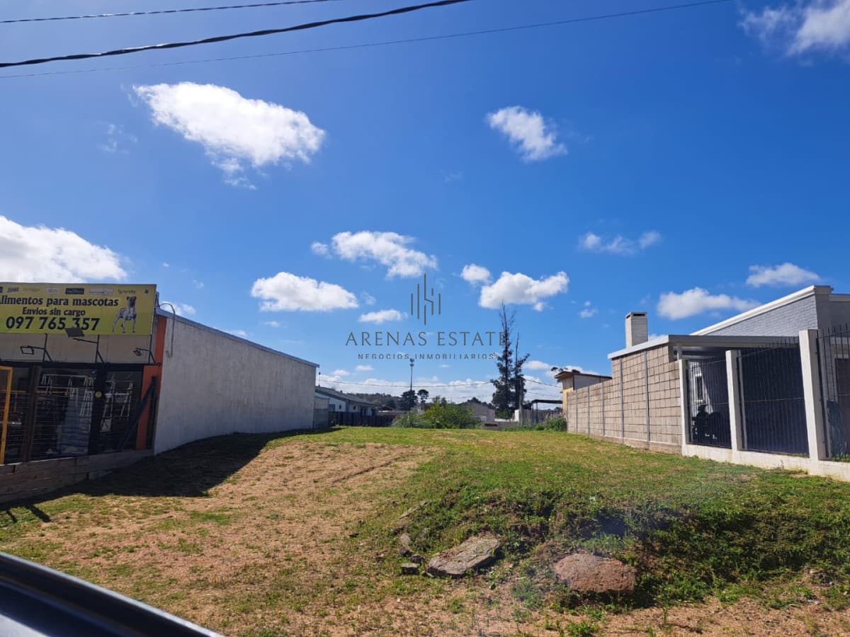 Terreno ID.4351 - Vende terreno sobre avenida Leandro Gomez, Maldonado