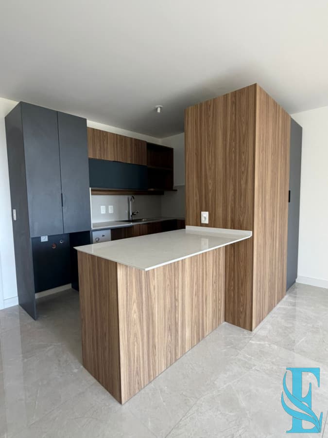 Vende impecable apartamento de 2 dormitorios en Brava, Punta del Este.