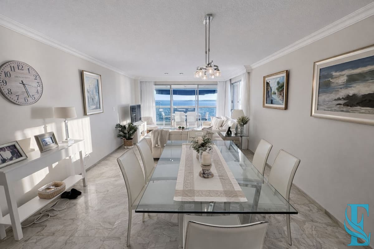 VENTA APARTAMENTO 2 DORMITORIOS 2 BAÑOS PRIMERA LÍNEA PLAYA MANSA