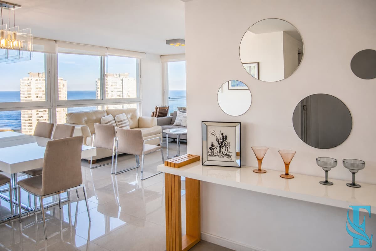 En venta apartamento de 2 dormitorios en Punta del Este, agradable vista