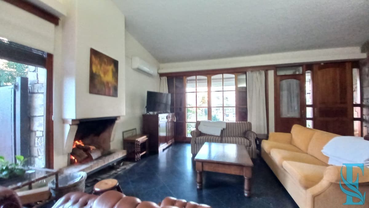 Vende casa de 3 dormitorios (incluye depp), en Parada 4 de Playa Mansa, Punta del Este