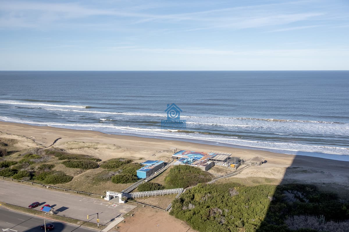 Apartamento ID.818 - Invierta en torre de jerarquía frente al mar en Pozo, Le Parc IV