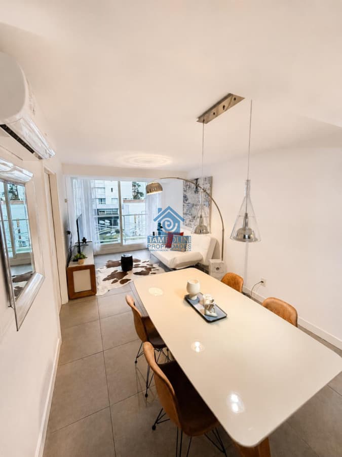 Apartamento ID.1095 - Apartamento en venta de 1 dormitorios a pasos del shopping en Punta del Este.