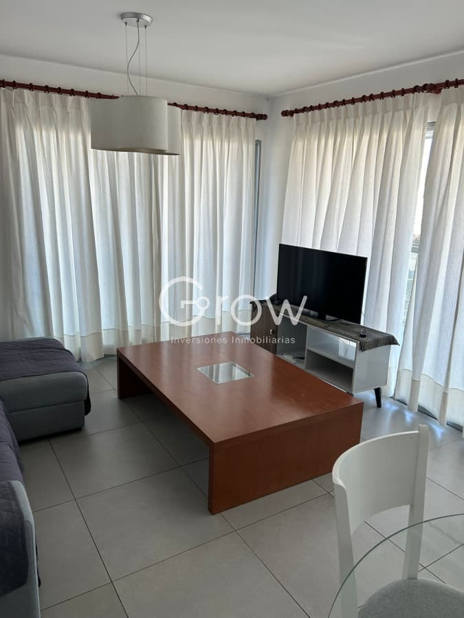 Departamento de 2 dormitorios en venta, Punta del Este