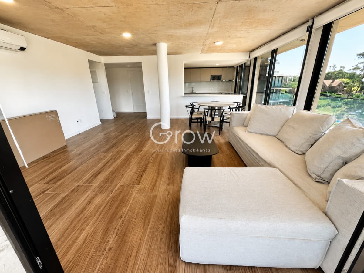 Apartamento de 3 dormitorios en primera linea de la mansa