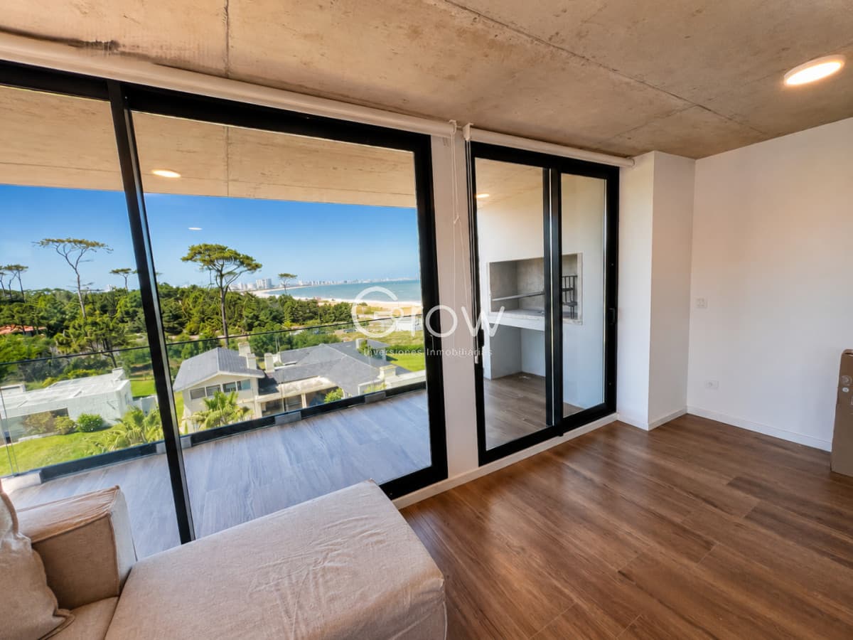 Apartamento de 3 dormitorios en primera linea de la mansa