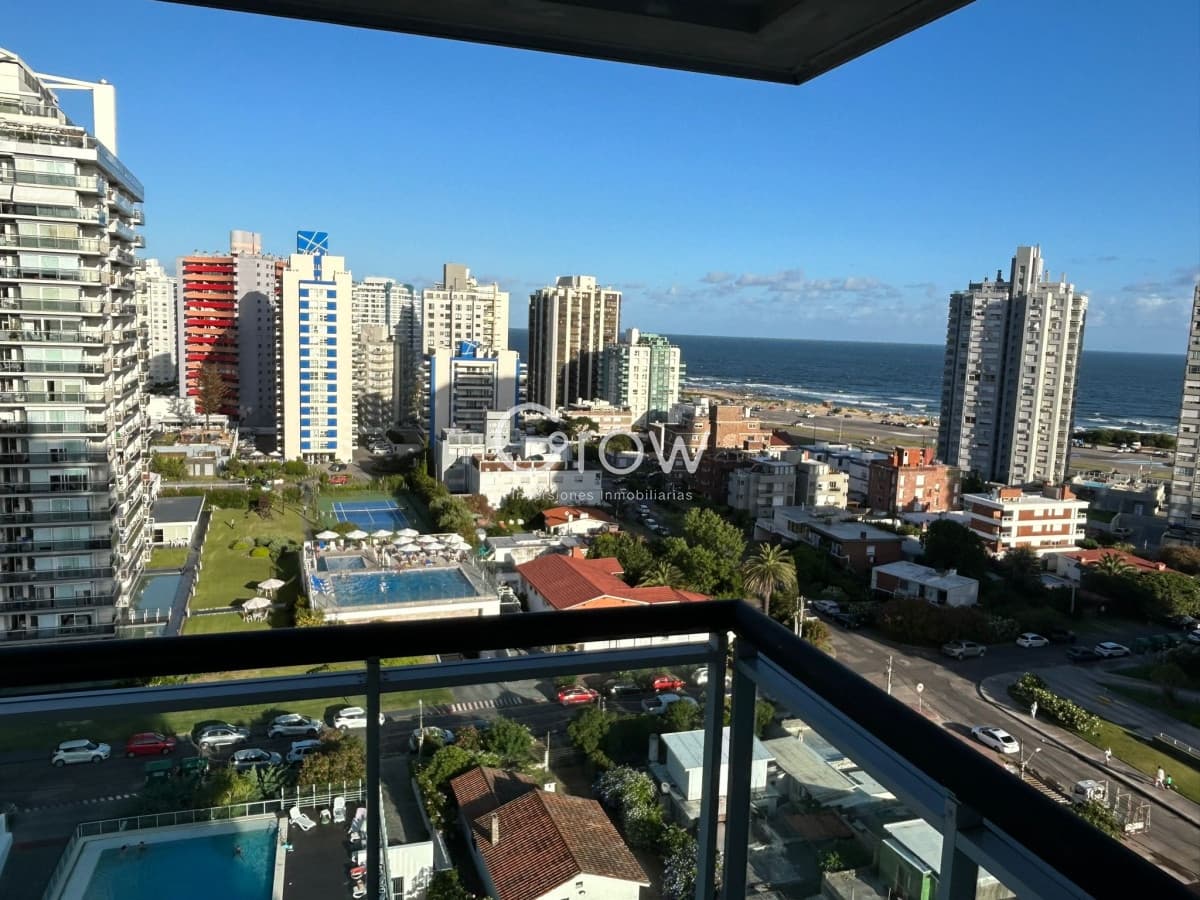 Departamento de 2 dormitorios en venta, Punta del Este