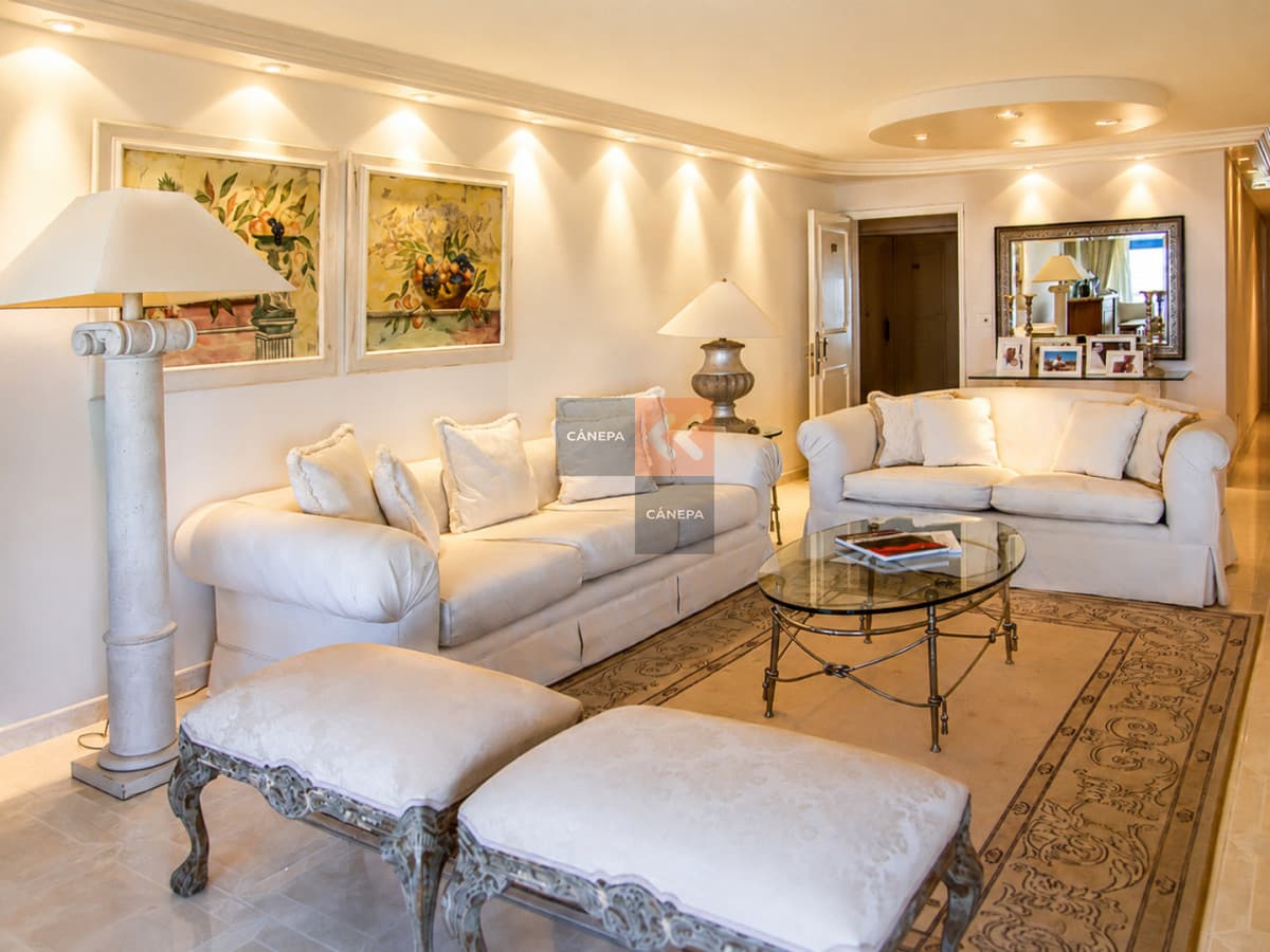 Hermoso Departamento en venta con vista al mar, primera fila