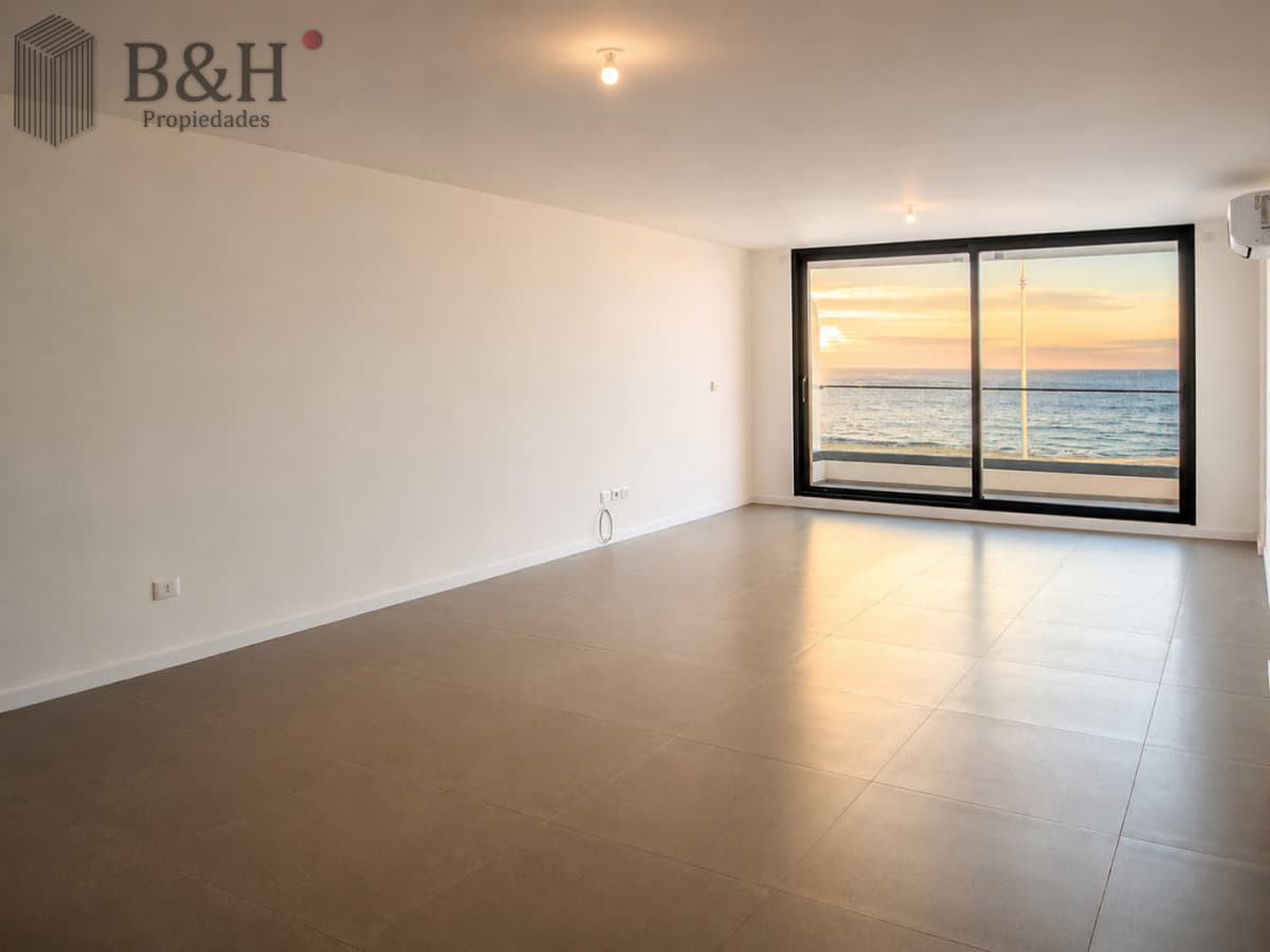 Invierta con financiacion frente al mar - 3 dormitorios en venta - Aurora