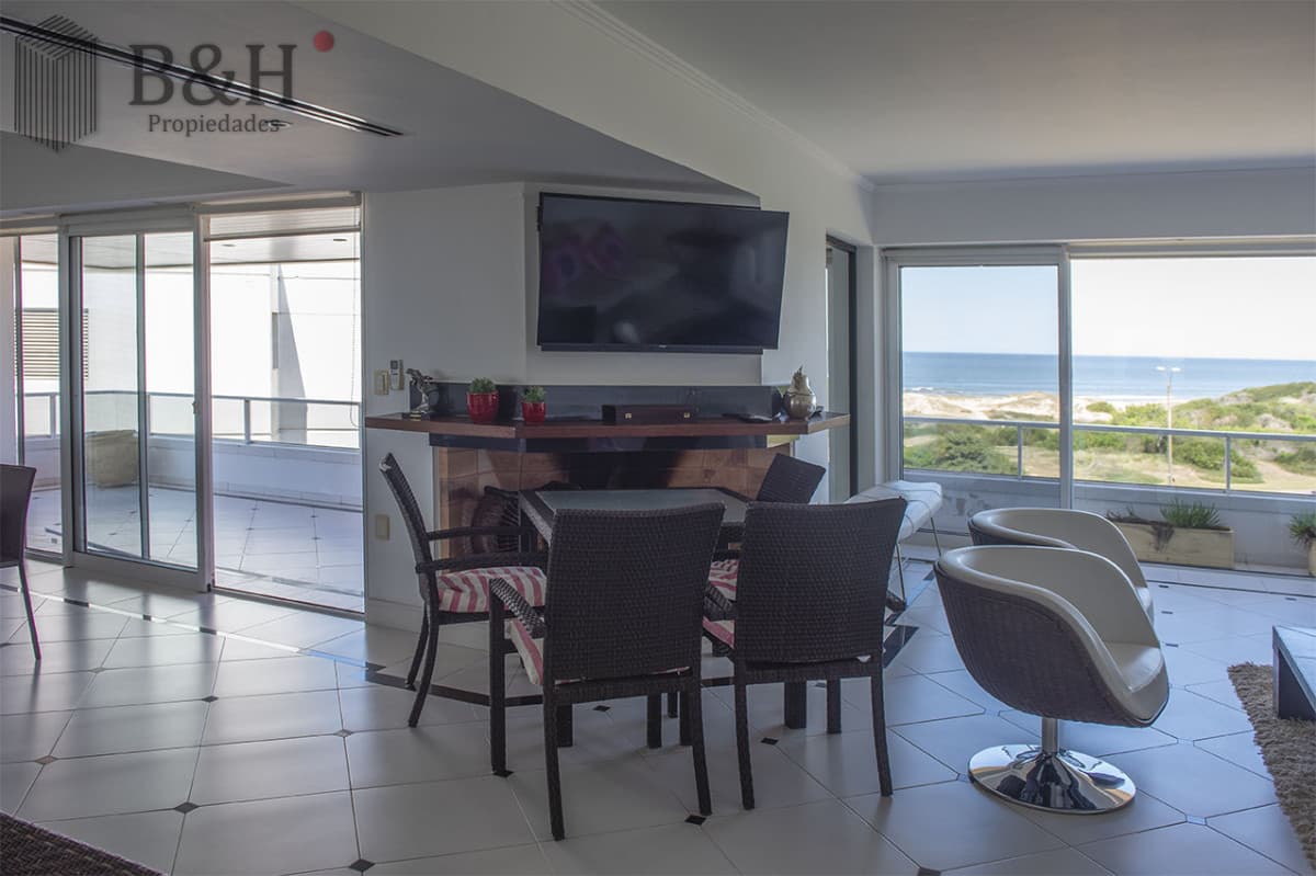 Penthouse Duplex en Venta de 4 dormitorios en Playa Brava , Punta del este