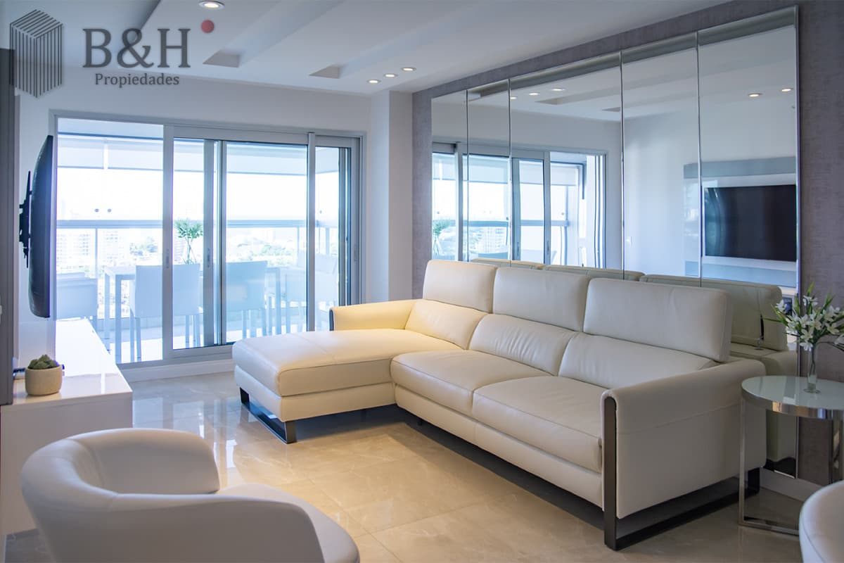 Departamento en alquiler de temporada en Miami Boulevard Punta Del Este