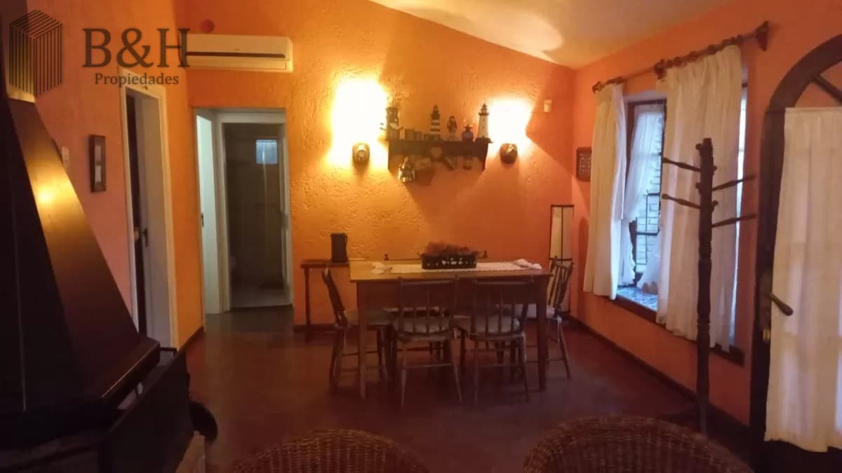 Venta Casa en Aidy Grill, Punta del Este con parrillero a pocas cuadras del mar
