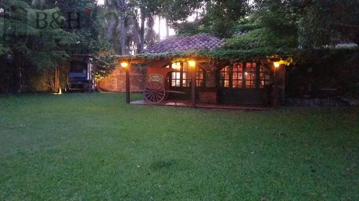 Excepcional casco de estancia en la Mansa