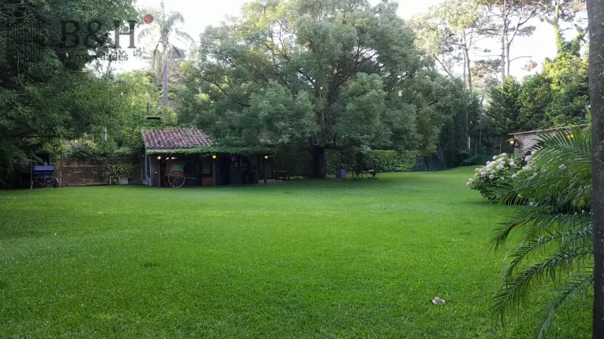 Excepcional casco de estancia en la Mansa