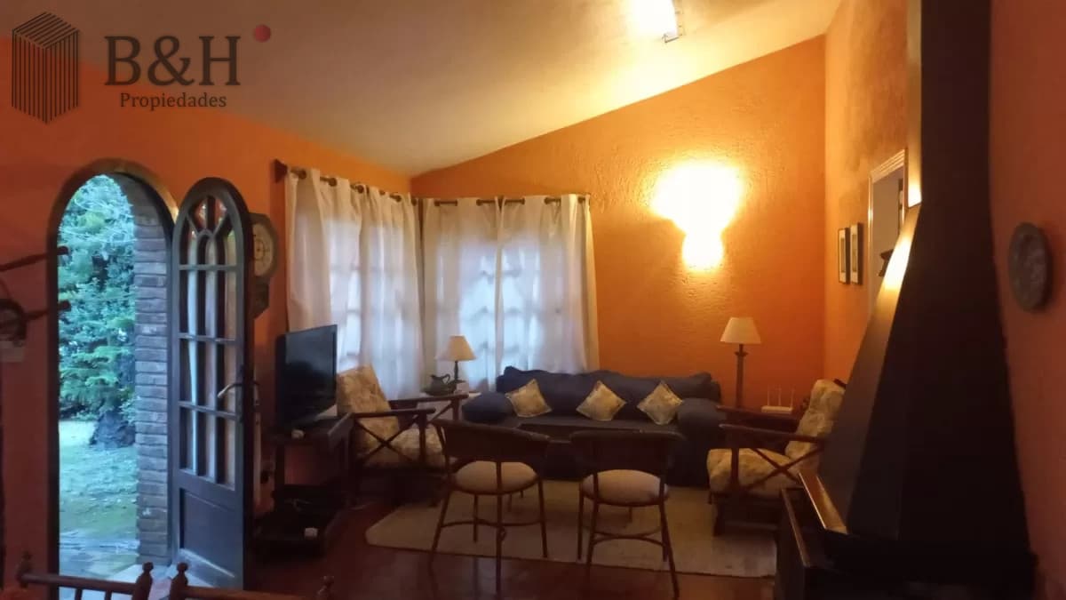 Venta Casa en Aidy Grill, Punta del Este con parrillero a pocas cuadras del mar