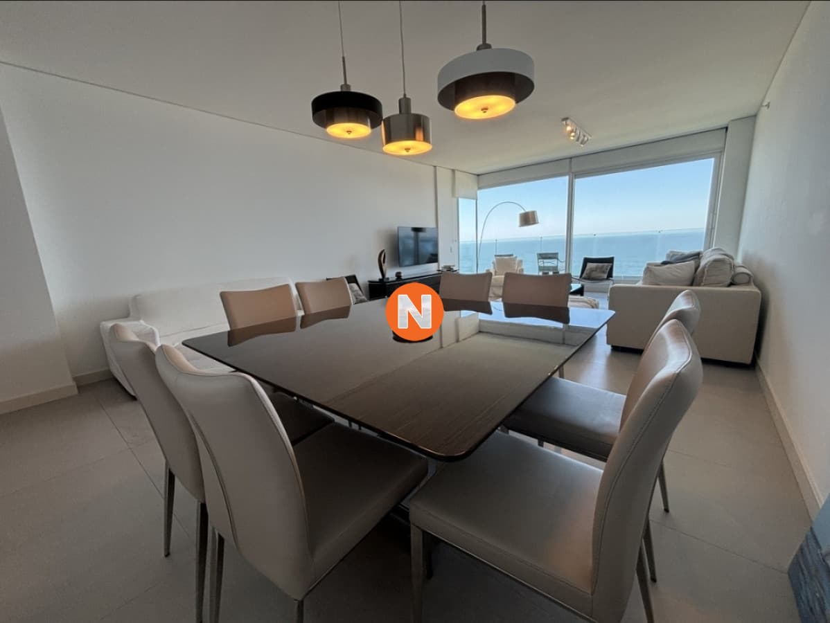 Vende apartamento de 3 dormitorios con vista al mar en Brava ...