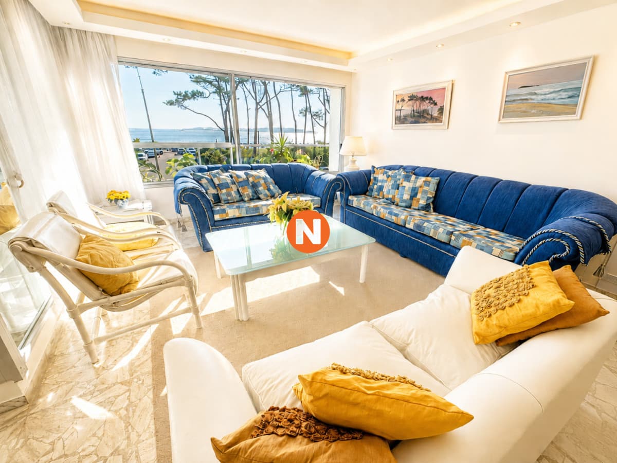 Apartamento de 3 dormitorios y dependencia disponible en ven ...