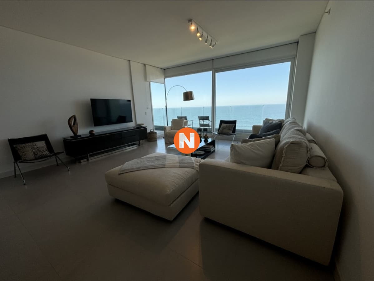 Vende apartamento de 3 dormitorios con vista al mar en Brava ...