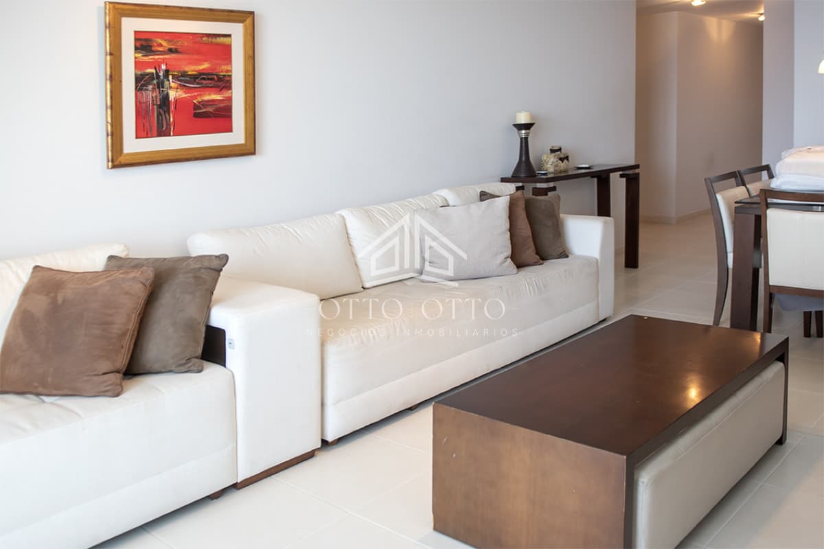 Apartamento de 2 dormitorios en Venta en Playa Mansa , Punta del este